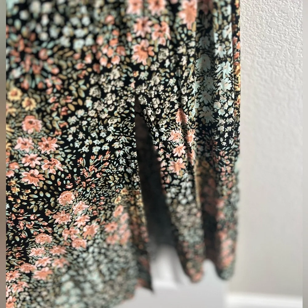 Vici floral dress - Picture 4 of 6